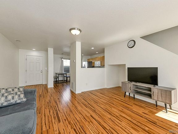 3rd image of 5156 Goshawk Street