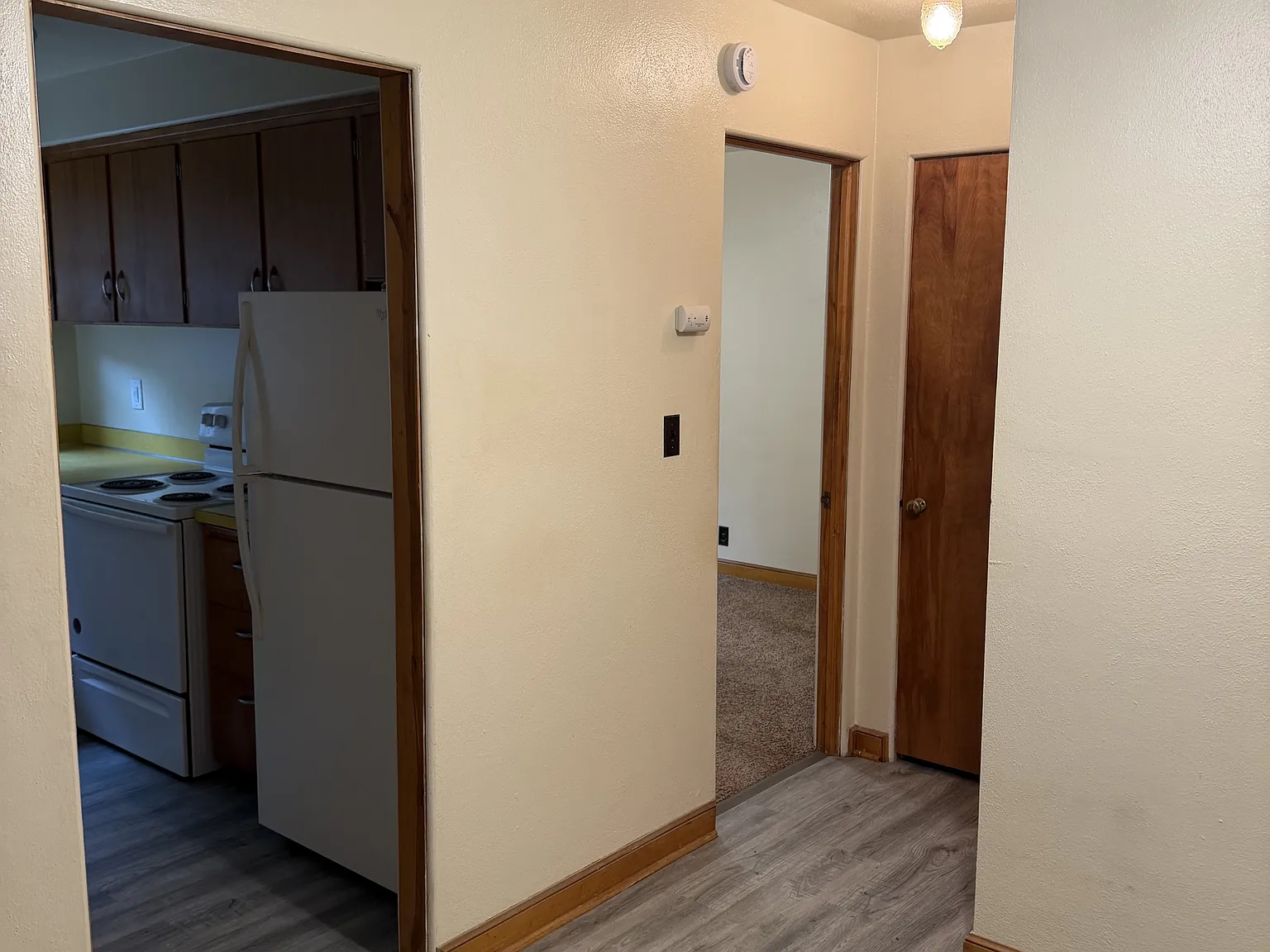Sundquist Apartments - 5 — Photo 4