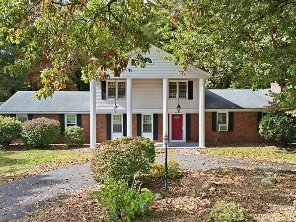 44 Blacksmith Rd, Wilbraham, MA 01095