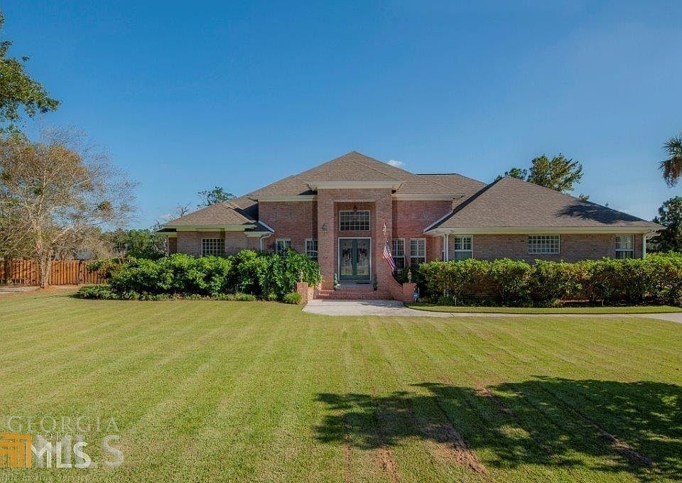 1st image of 714 Bristol Hammock Cir