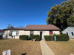 1050 14th Ave S, Clinton, IA 52732