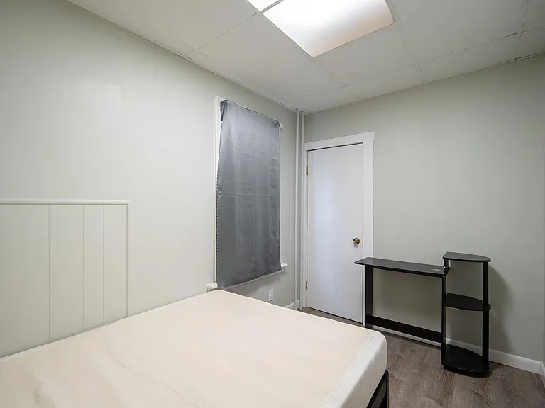 159 Hoosick St #1F — Photo 29