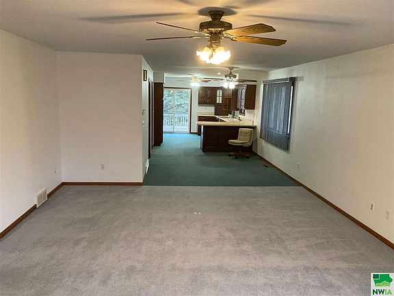 4th image of 312 N Main St