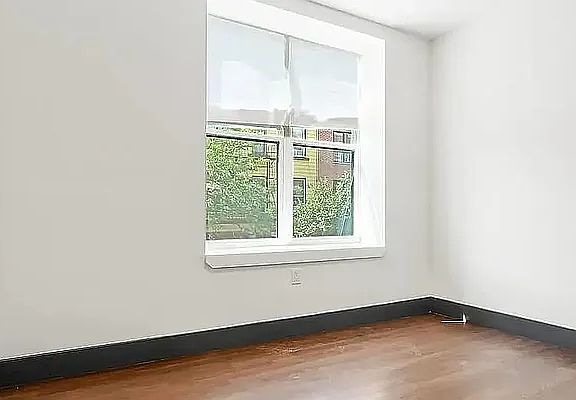 2nd image of 1336 Dekalb Ave #407