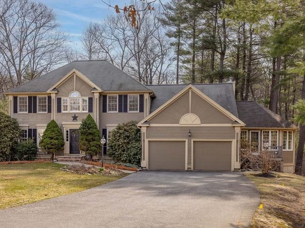 6 Rosemarie Ln, Georgetown, MA 01833