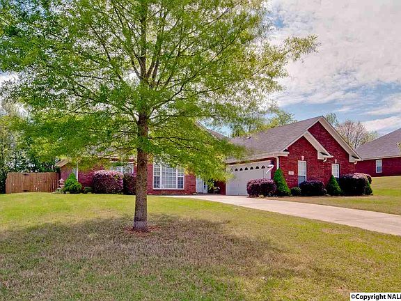 3rd image of 141 Danika Dr