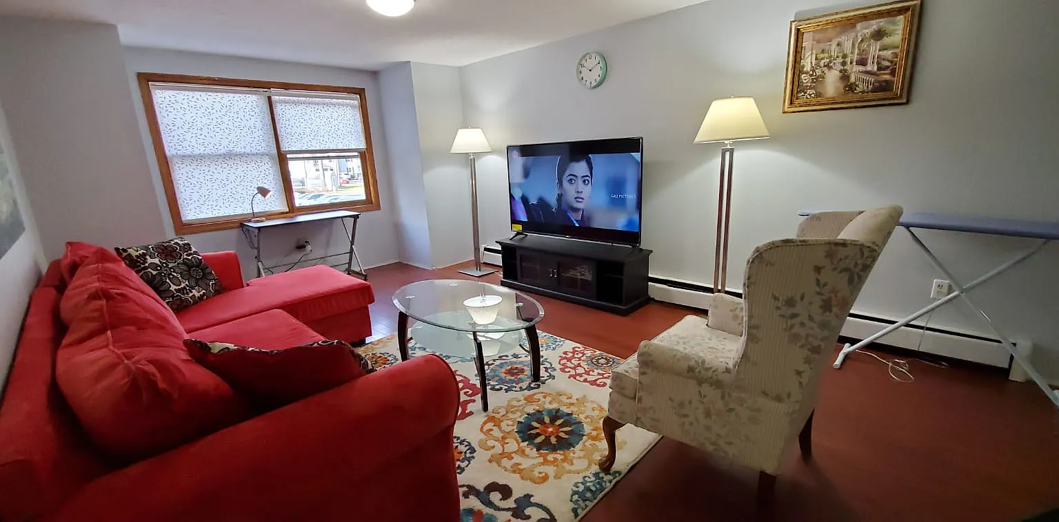 2 bed, 824 sqft, $2,020 — Photo 1