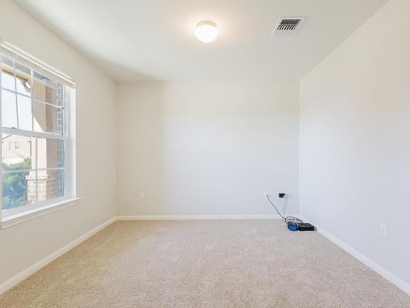 4th image of 18316 Willow Sage Ln