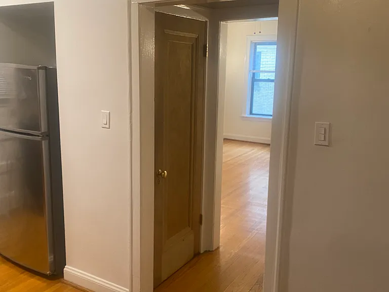 518 W Surf St #2 — Photo 8