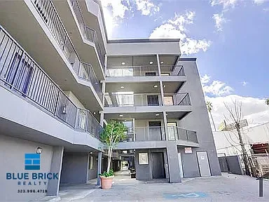 15231 Sherman Way #306 — Photo 36