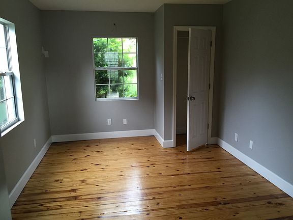 5th image of 806 N Warnell St