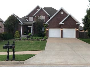 3903 NE Cadbury Ave, Bentonville, AR 72712