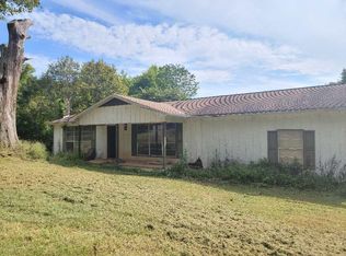 926 Council Rd NE, Charleston, TN 37310