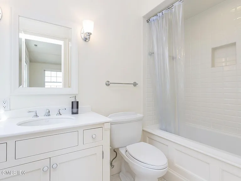 140 Havemeyer Pl — Photo 25