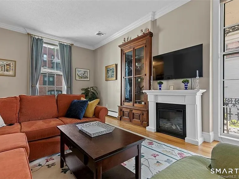 7 Wooster Pl #2 — Photo 2