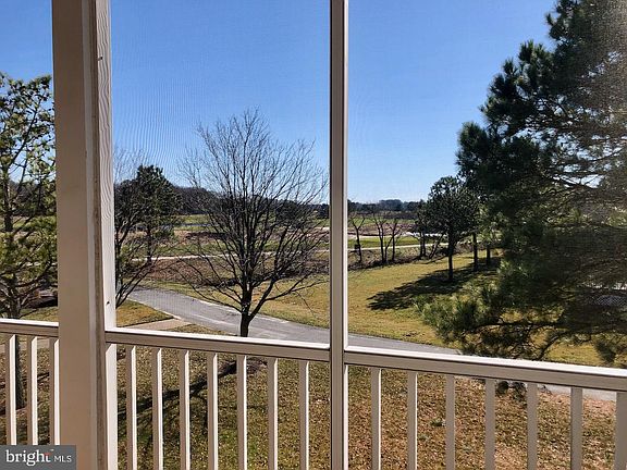 5th image of 11 Club House Way