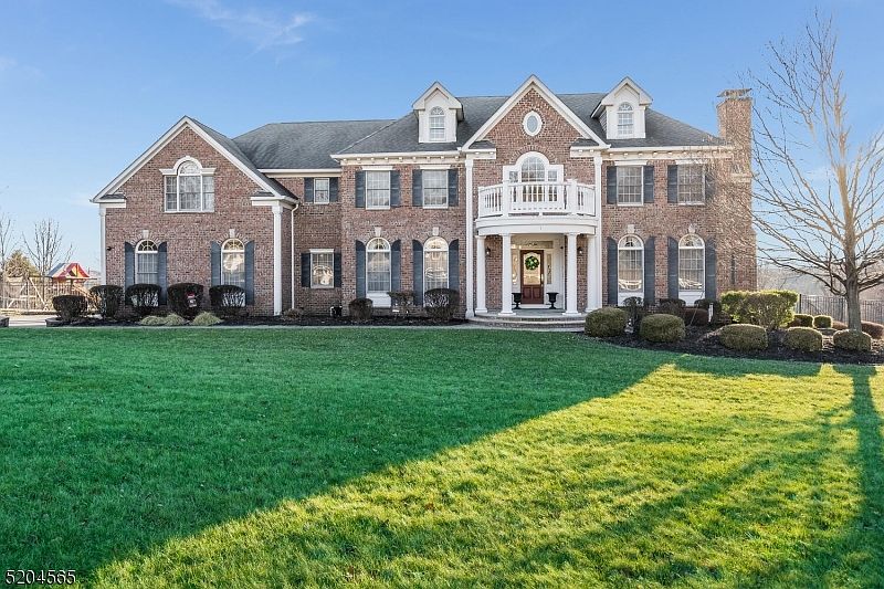 1st image of 1 Glencree Ln