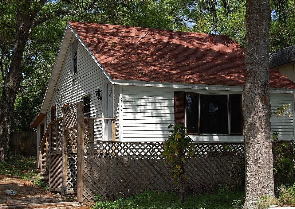 1st image of 1714 E Mulberry Dr