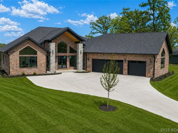 1254 Darwin Dr, Osage Beach, MO 65065
