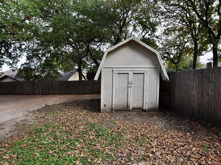103 Kenshire Ct — Photo 22