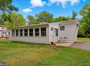 5814 Locust St, Rock Hall, MD 21661