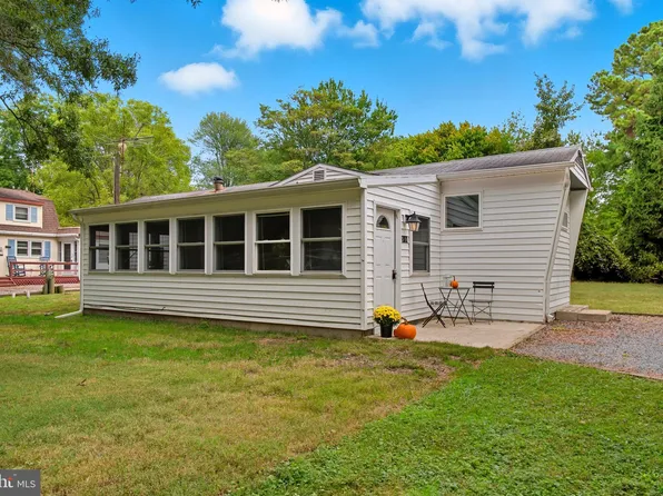 5814 Locust St, Rock Hall, MD 21661