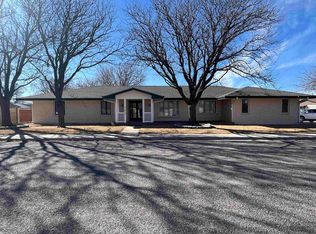 880 N Thompson Ave, Colby, KS 67701