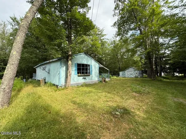 15 Pine Lane, Petersburgh, NY 12138