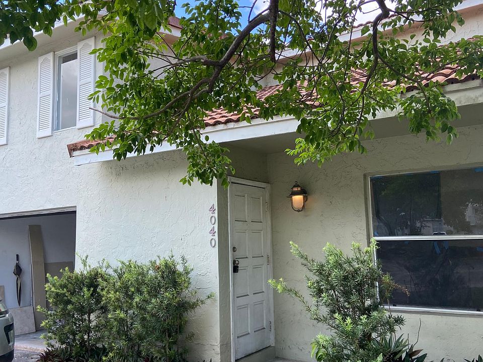 1st image of 4040 Coral Springs Dr #4040