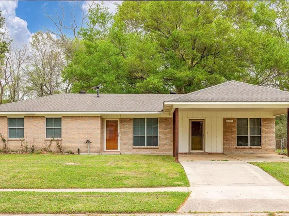 2411 Boxwood Dr, Baker, LA 70714