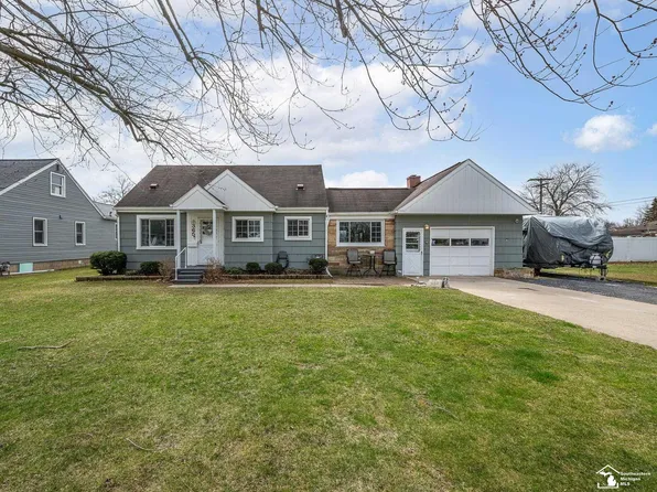 365 Sidney St, Dundee, MI 48131