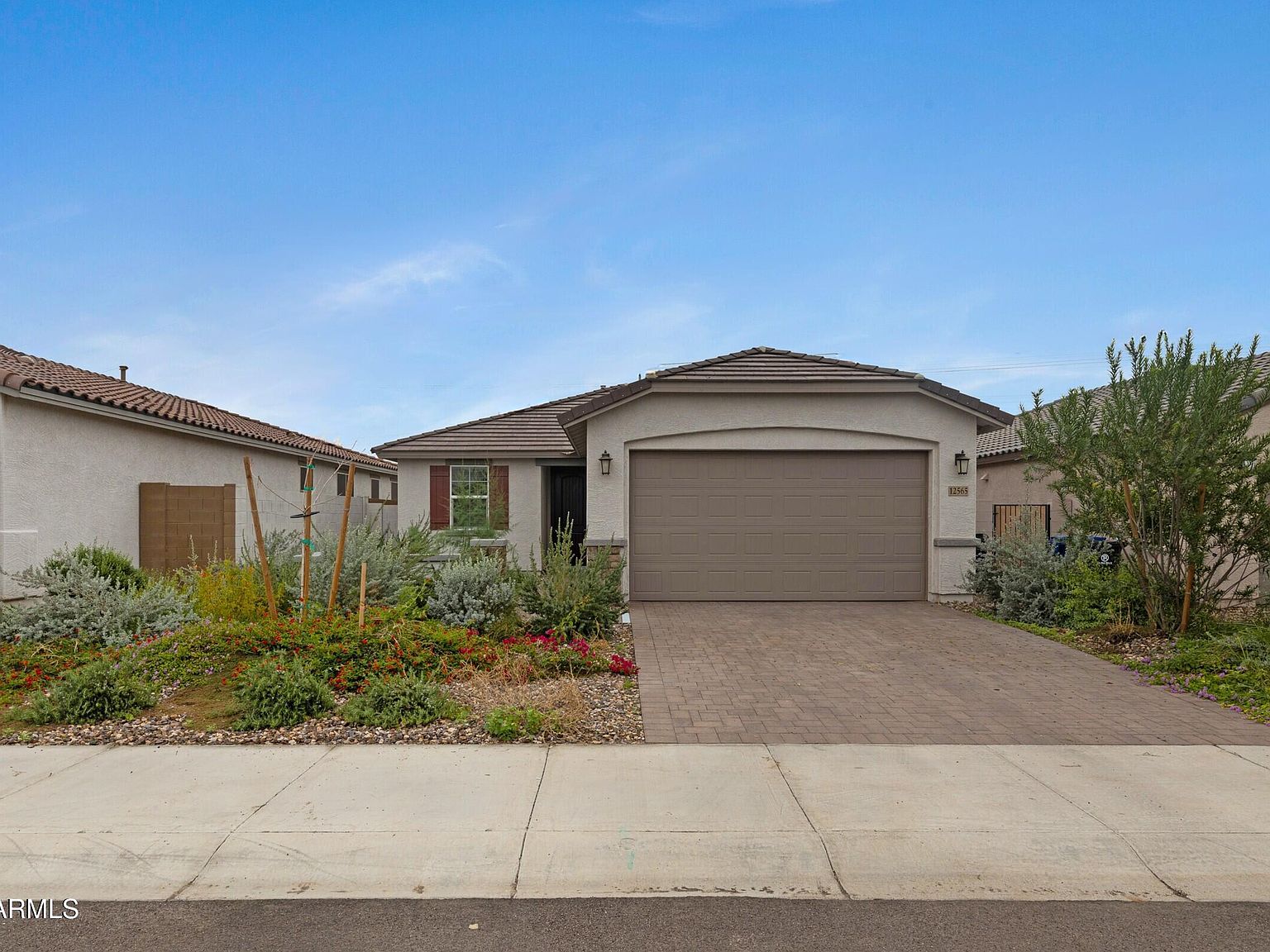 97fb319d7570215a23c12701e3f5cb