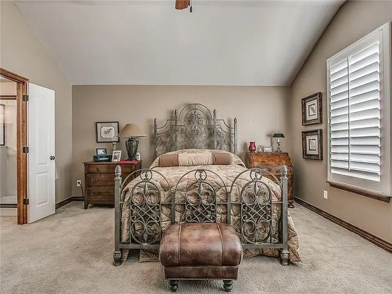 1304 Fairsted Ct — Photo 13