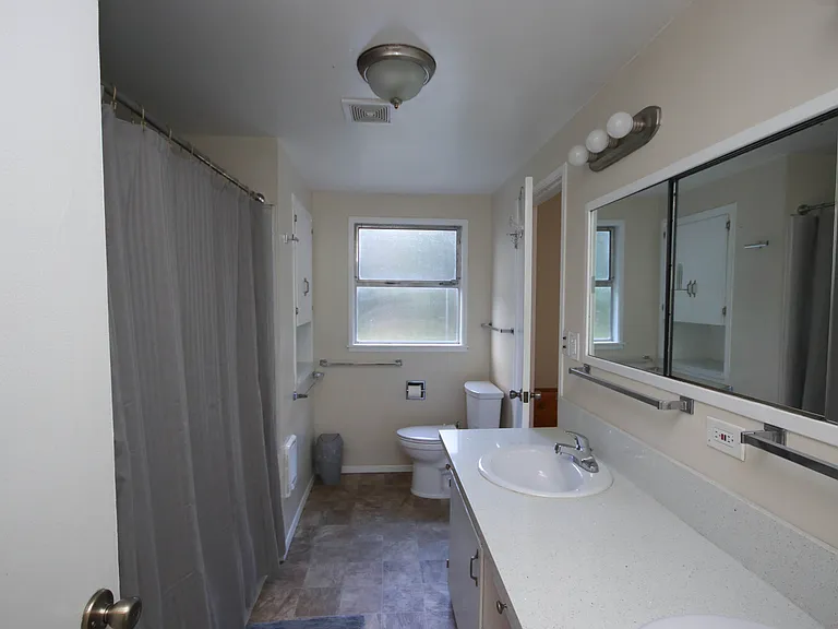 2455 Cooley Pl — Photo 29