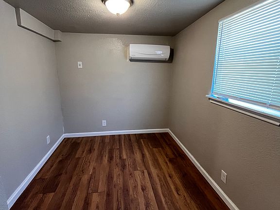 5th image of 1337 Chalmers Ave