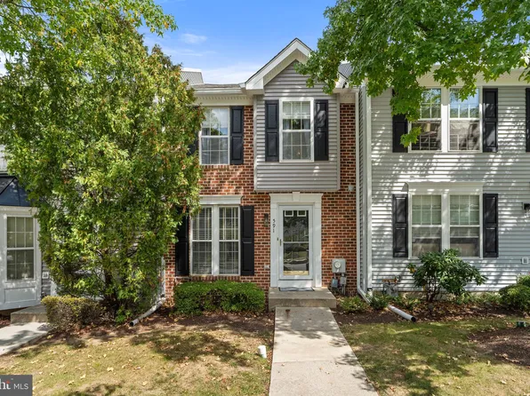 591 Coach Hill Ct, West Chester, PA 19380
