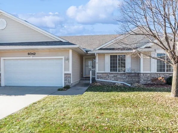 6042 Pinewood Ct, Johnston, IA 50131