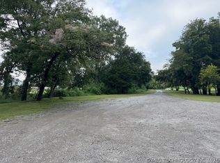 8900 E 64th St, Tulsa, OK 74133