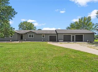 17739 Eisenhower Rd, Leavenworth, KS 66048