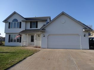 107 Mill Ave, Union Grove, WI 53182