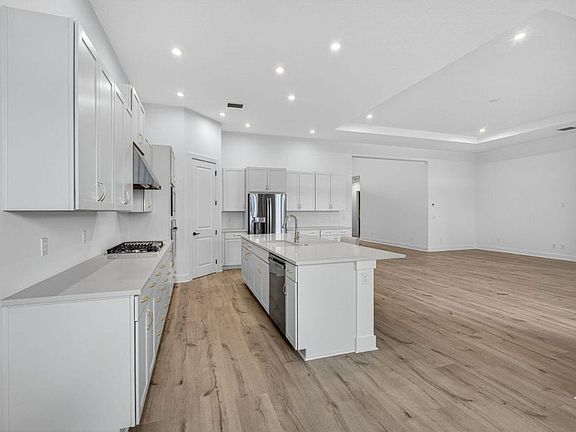 4th image of 9512 Saint Germain Dr