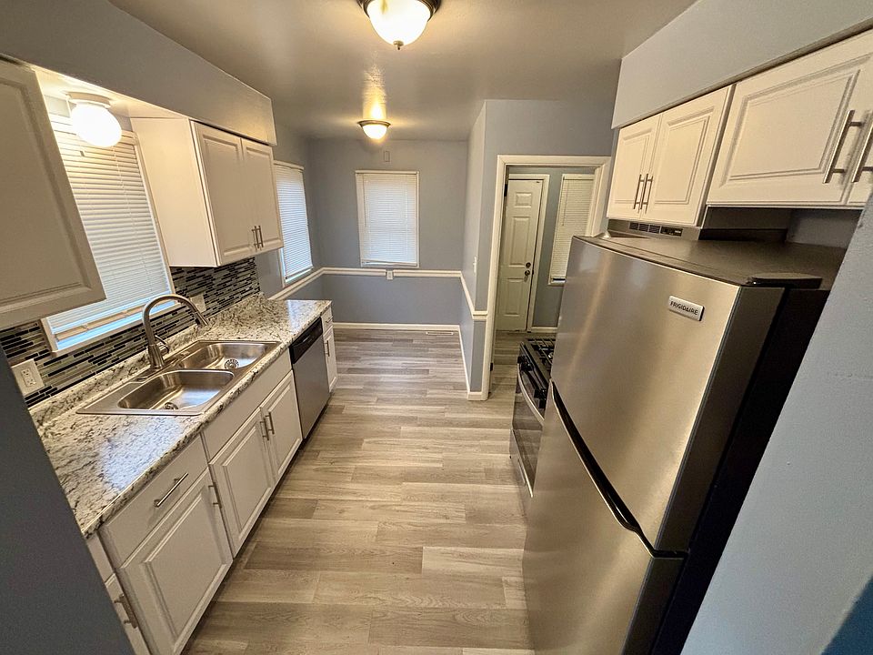 1st image of 605 Sanford Ave