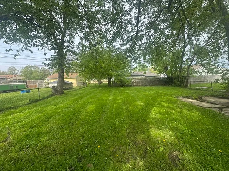 26711 Lehner St — Photo 2