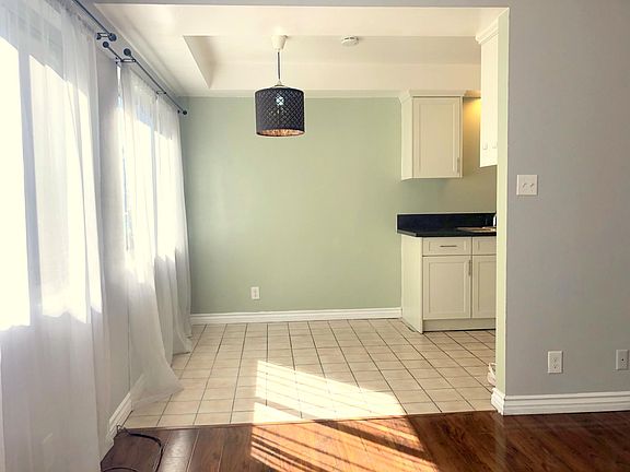 3rd image of 420 N Marguerita Ave APT B