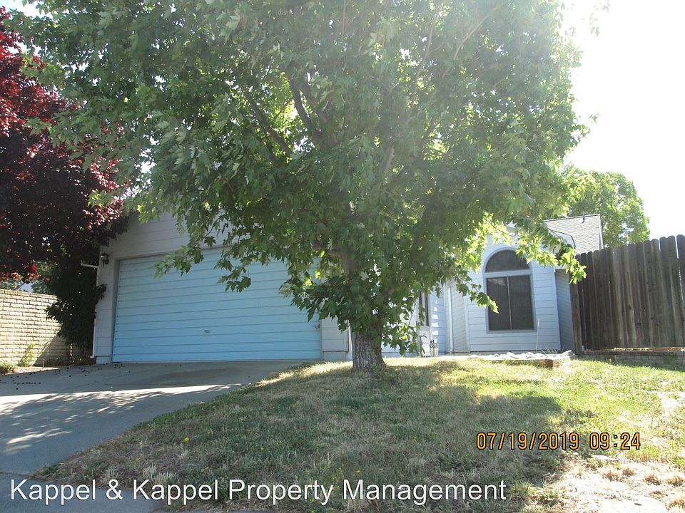 1st image of 827 Sage Dr