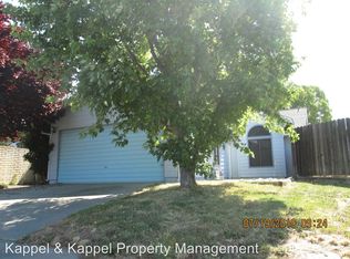 827 Sage Dr, Vacaville, CA 95687