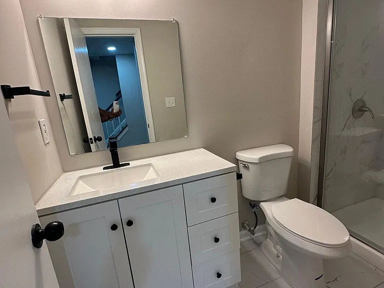 13511 Ambassador Dr — Photo 20
