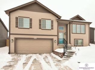 7653 N 144th Ave, Bennington, NE 68007