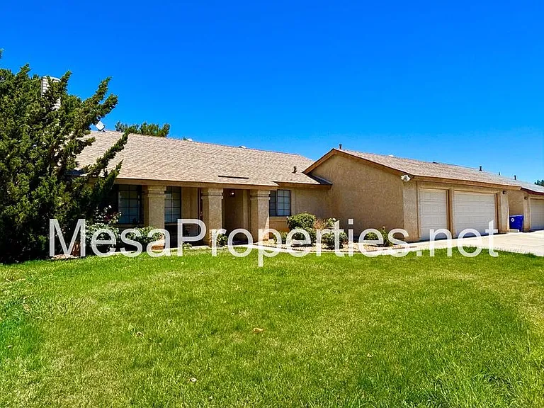 14182 Liberty Way — Photo 2
