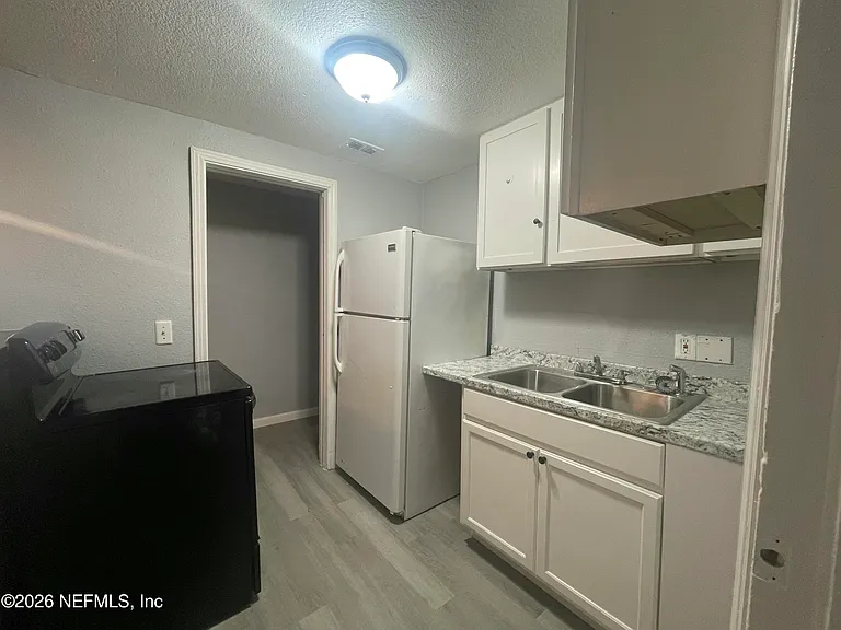 1834 Meharry Ave — Photo 5
